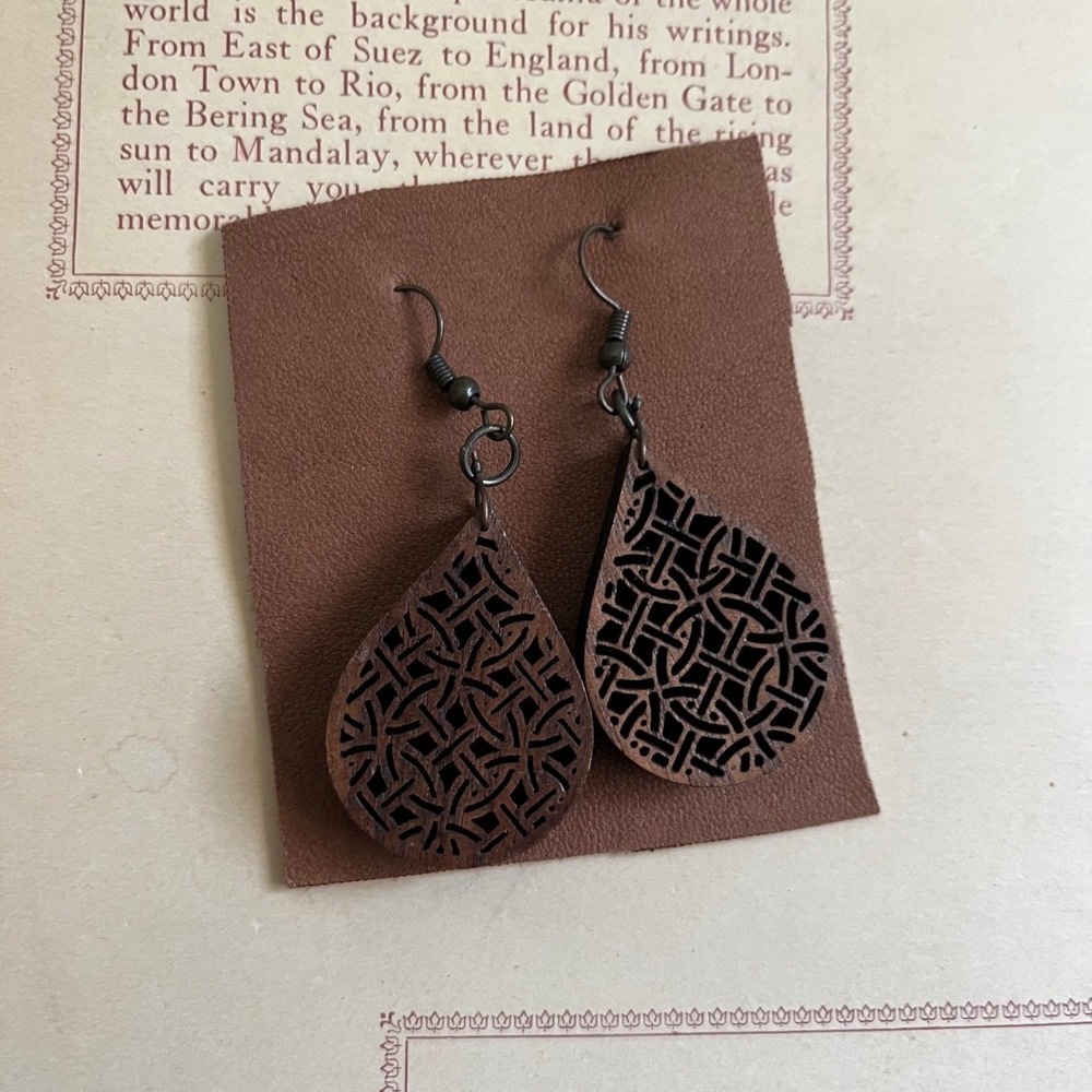 Vintage Wooden Cutout Dangle Earrings